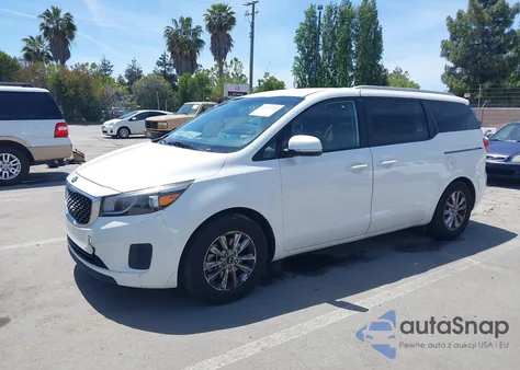 2015 Kia Sedona Lx z USA, uszkodzony, nr VIN KNDMB5C11F6059352